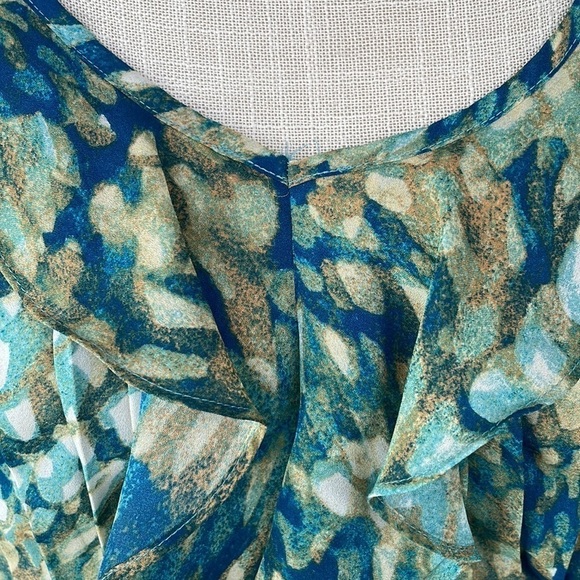 Ana Sleeveless Watercolor Top‎ - Picture 3 of 10